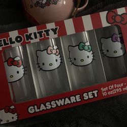 Hello Kitty Glass Cups