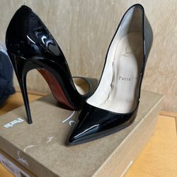 Christian louboutin / Red Bottoms