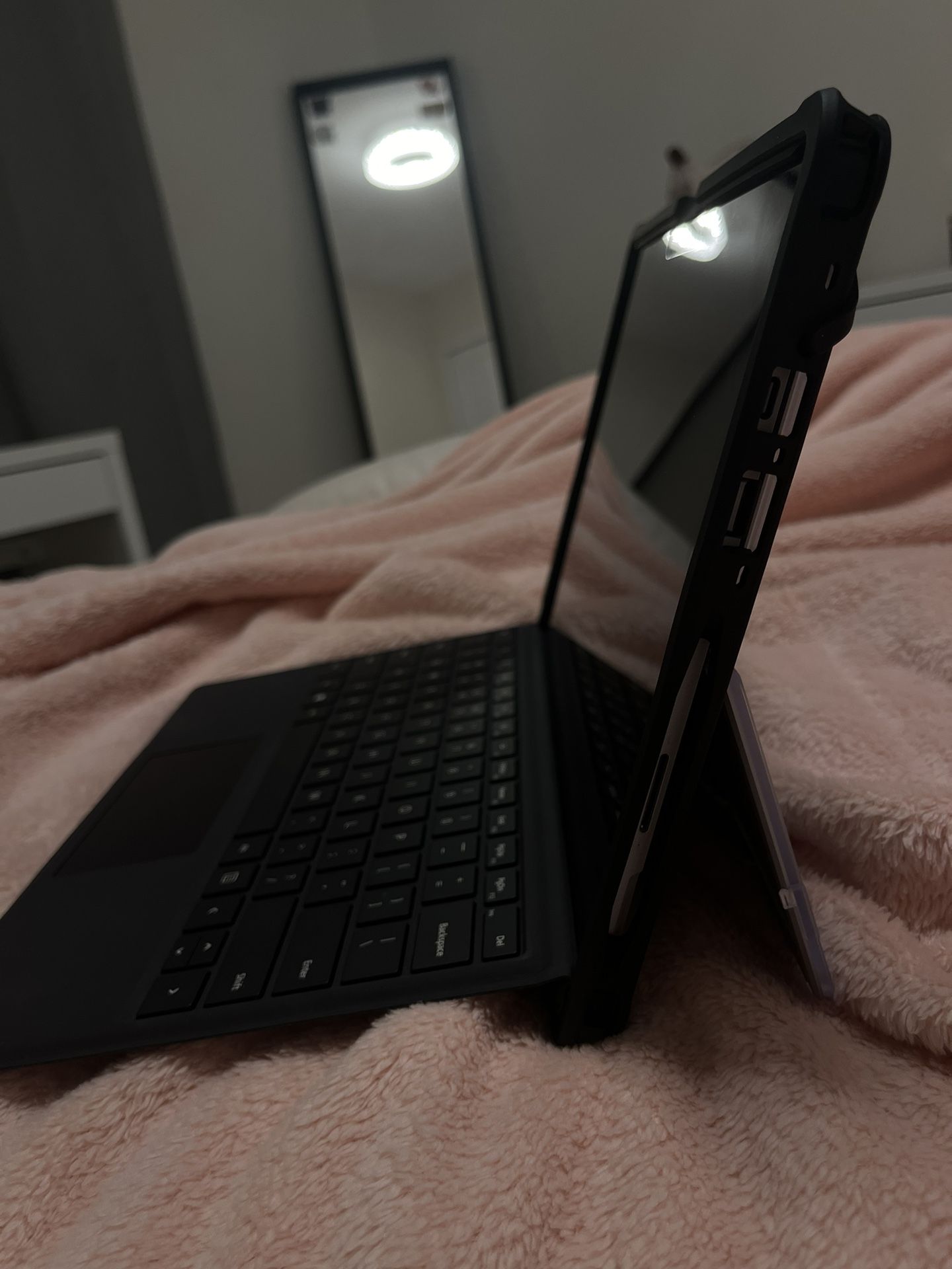 Surface Pro 7+ 11th Gen i3 12.3 inches 128GB (plus charger, case, pen, and keyboard)