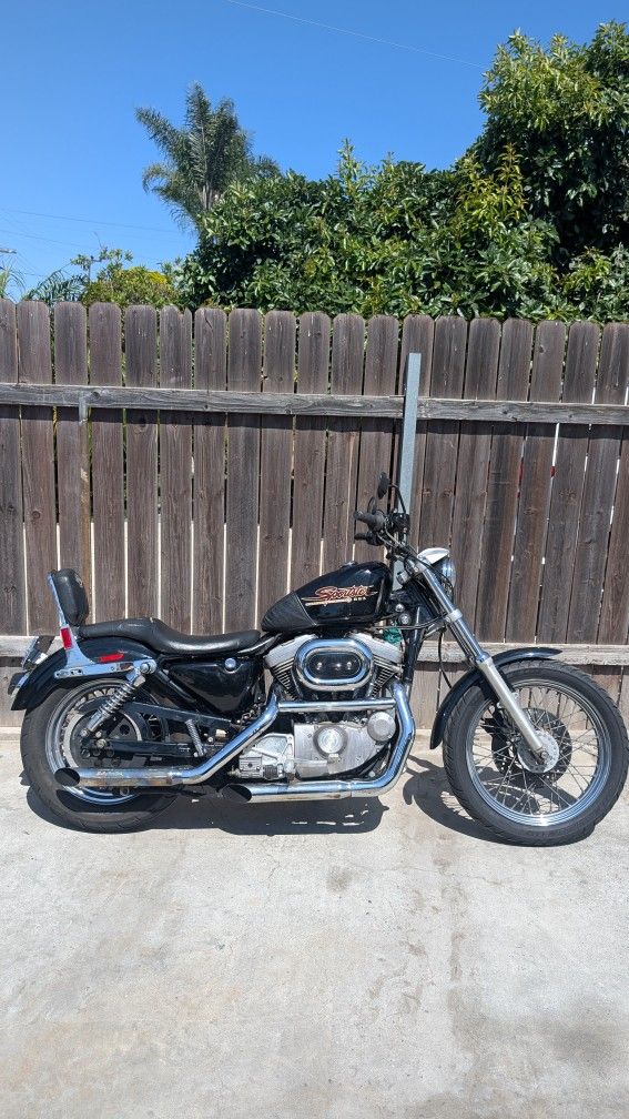 Harley Davidson Sportster 883