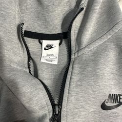 Grey Nike Tech Fleece Size Medium