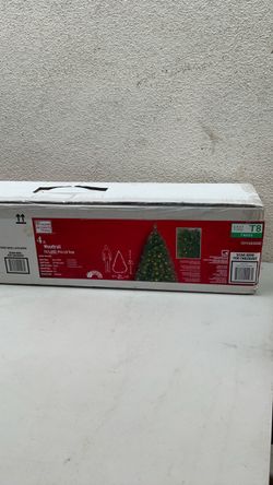 Home Accents Holiday 4ft Woodtrail Pre-Lit Christmas Tree