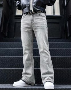 Flared jeans