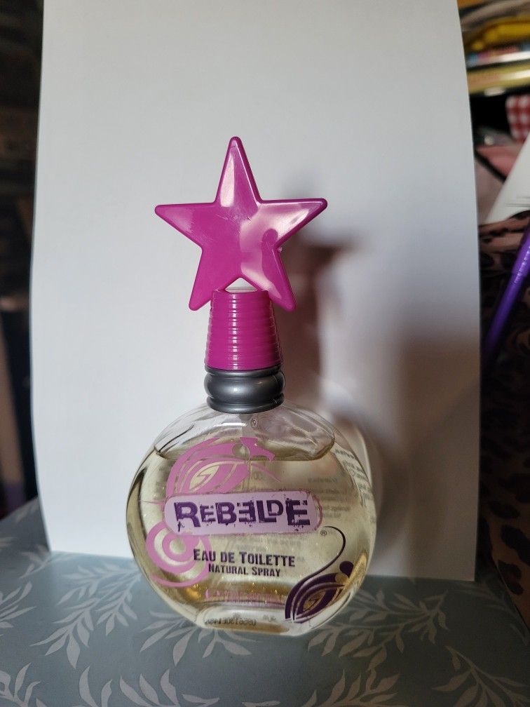 Rebelde Perfume