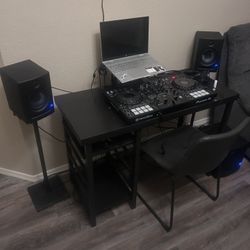 Studio Monitor Speakers