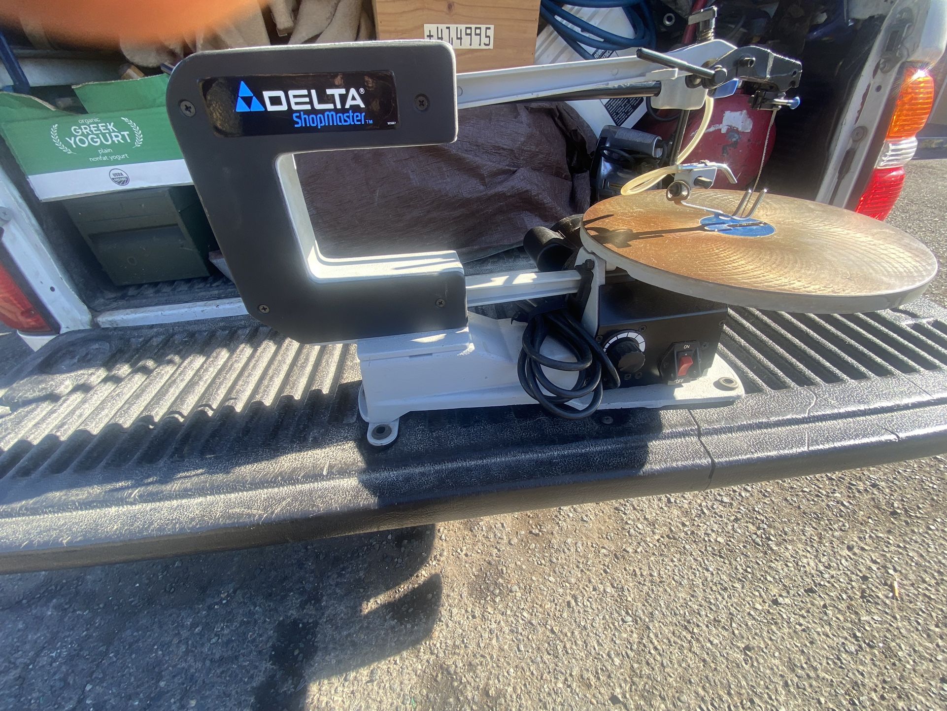 Delta Shopmaster Scroll Saw - SS250
