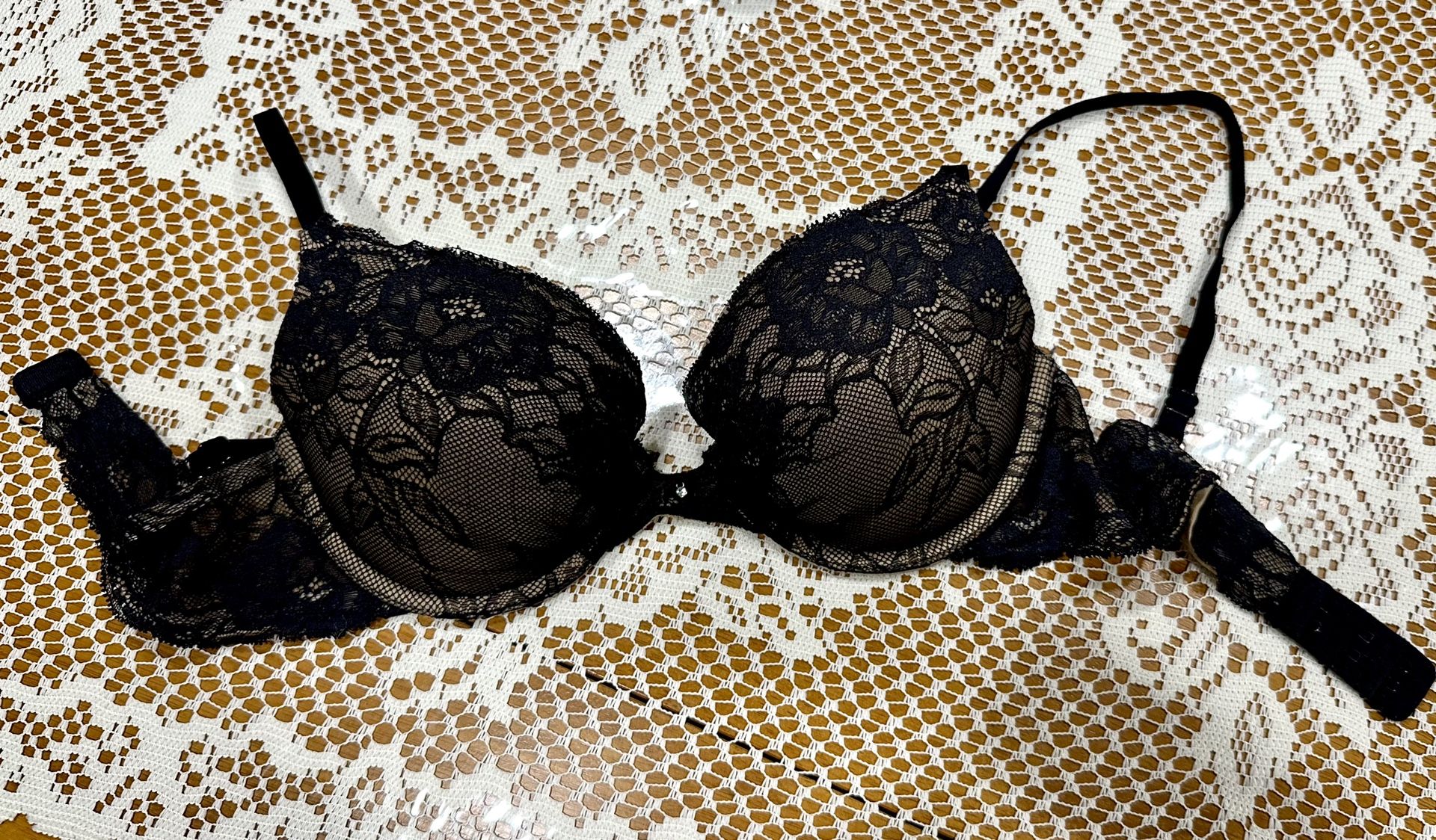 Black Lace Water Bra With a Rhinestone
