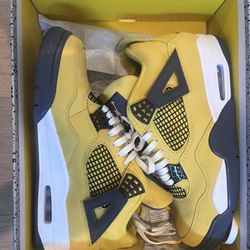 Jordan 4 Lightning