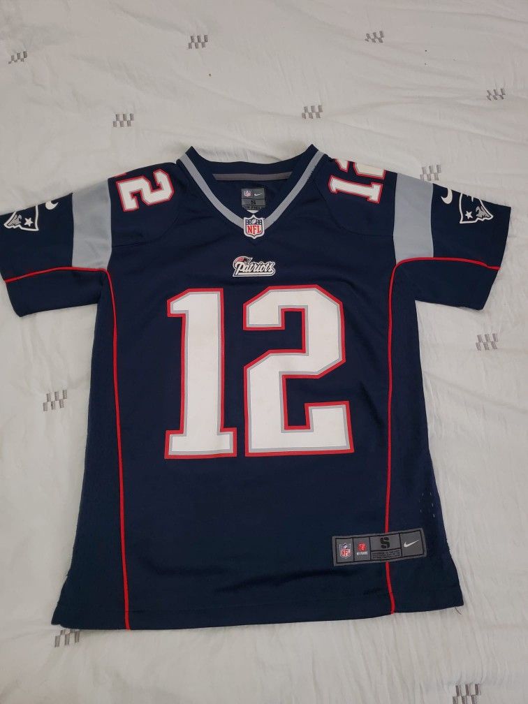NFL Jersey Navy Blue #12 BRADY From Patriots, Youth Size Small, Like New