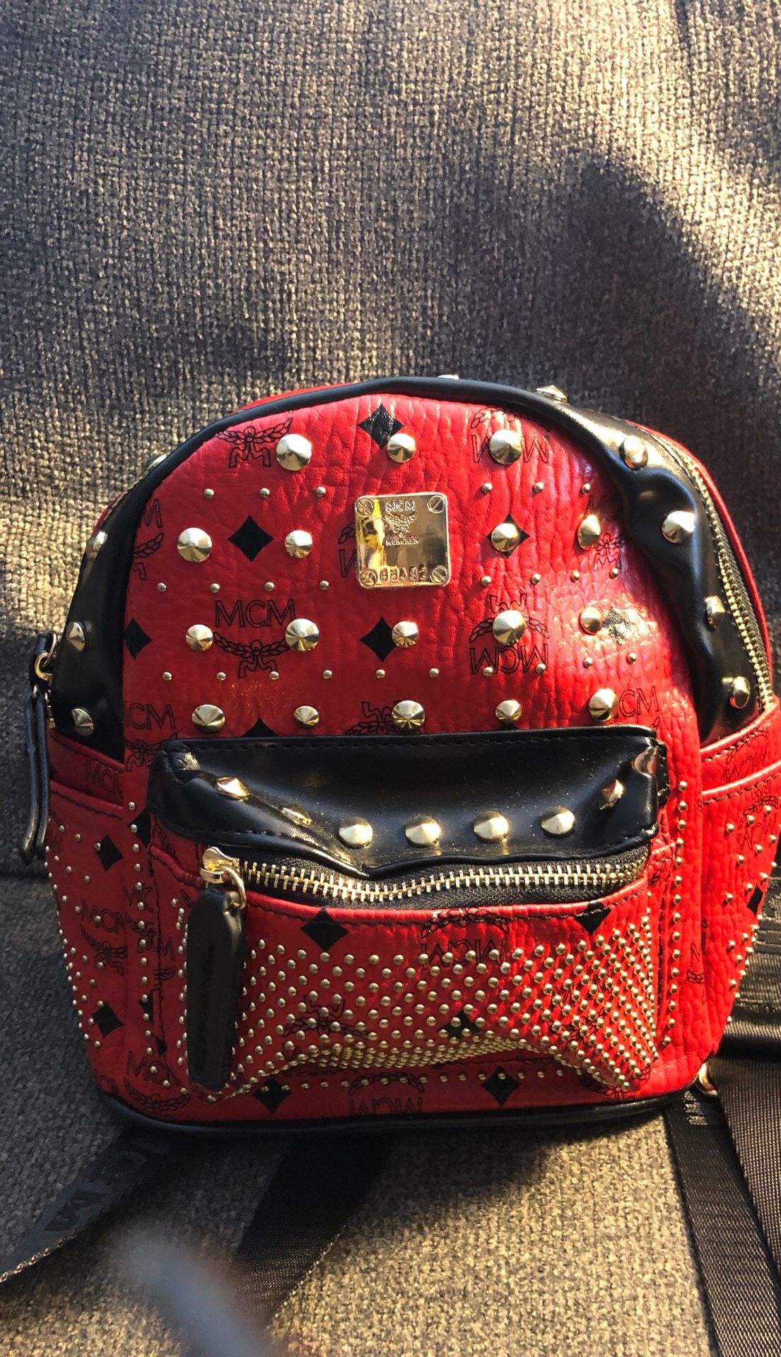 Mini backpack red/black studded