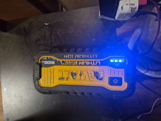 Wall jump box model number dxael J 16 lithium 1600 amp