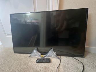 Vizio D43-D2 is a 43-inch class (42.5-inch diagonal) 1080p smart LED TV