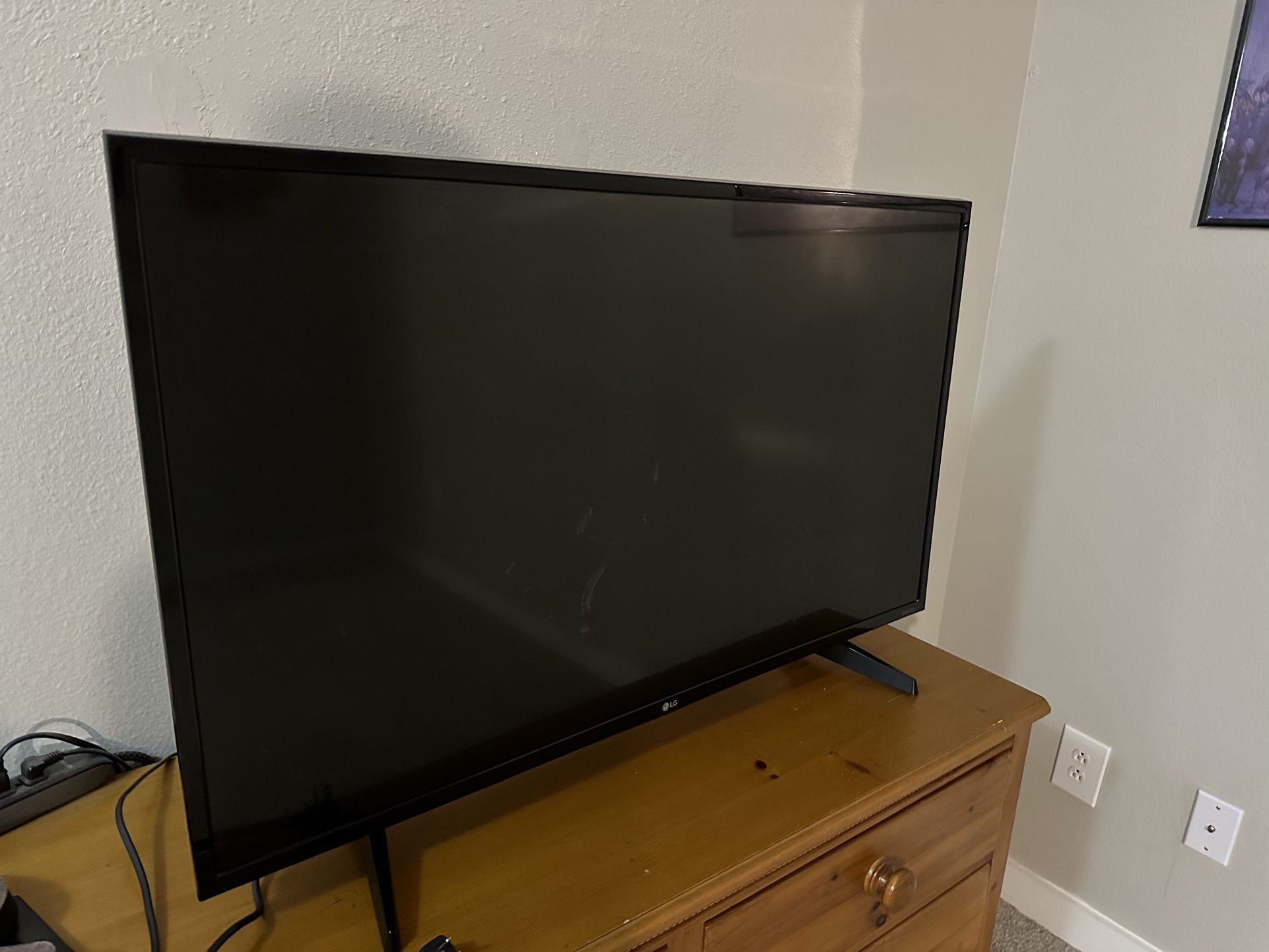 LG 43” UHD tv 4k