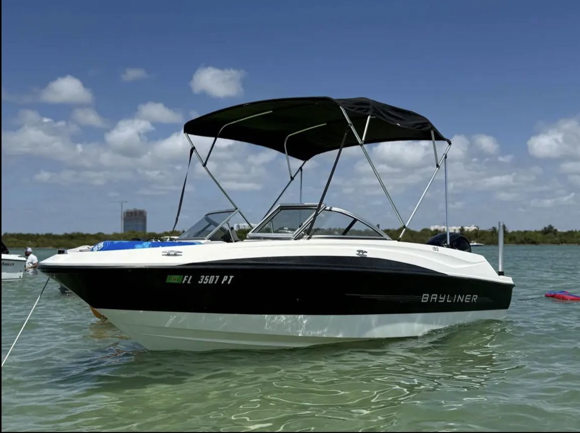 Bayliner Outboard. Water Ready! All Gadgets Included.