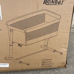 RONBEI BABY BASSINET BEDSIDE 