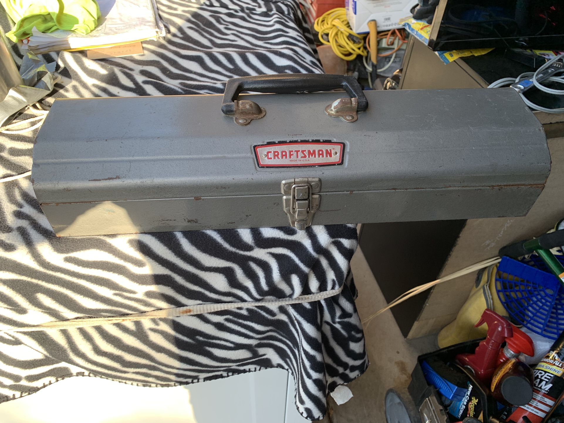 TOOL BOX CRAFTSMAN