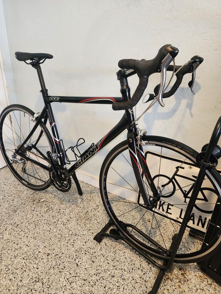 🔥🚲🔥GIANT OCR ROAD BIKE(56CM)SOMEONE 5'6 /6'0 Tall🔥🚲🔥