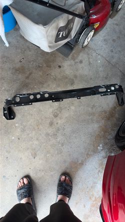 Radiator support ford focus
