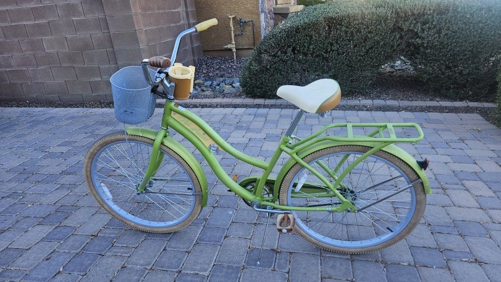 Huffy Cruiser Bike Excellent Condition