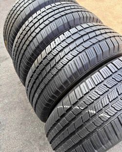 285/45/22 Michelin Set de Tires con 70% de vids las 4