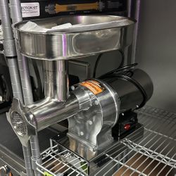 Brand New Commercial Meat Grinder 
