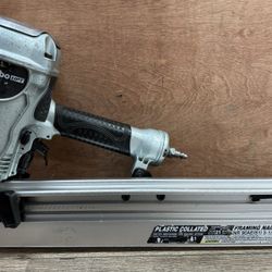Metabo HPT 3-1/2-in 21 Degree Pneumatic Framing Nailer 