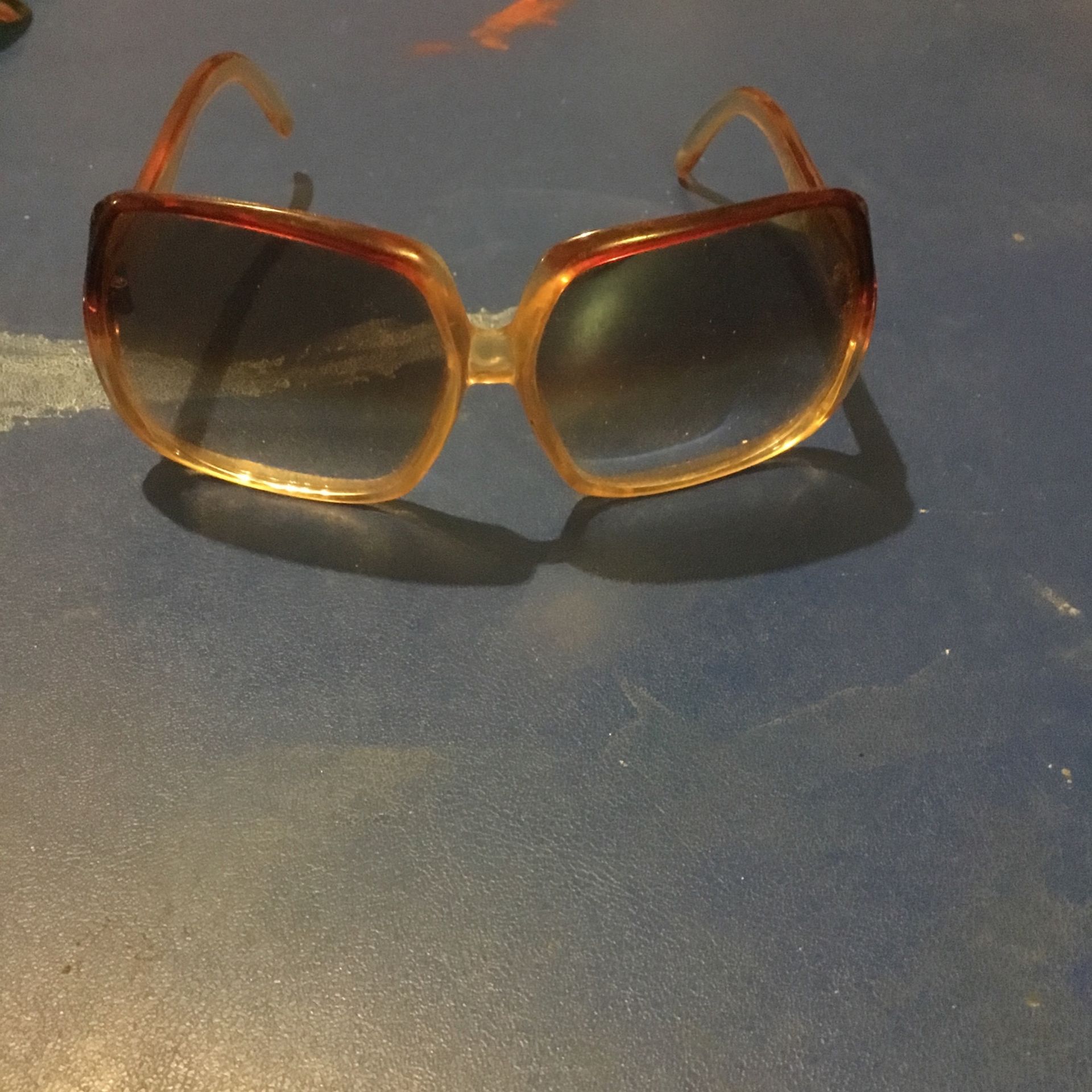 Large Lens Old Style Sunglasses