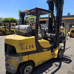 Yale GLC100VX Cushion Tire Forklift 
