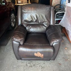 FREE!! SWIVEL ROCKER RECLINER!!