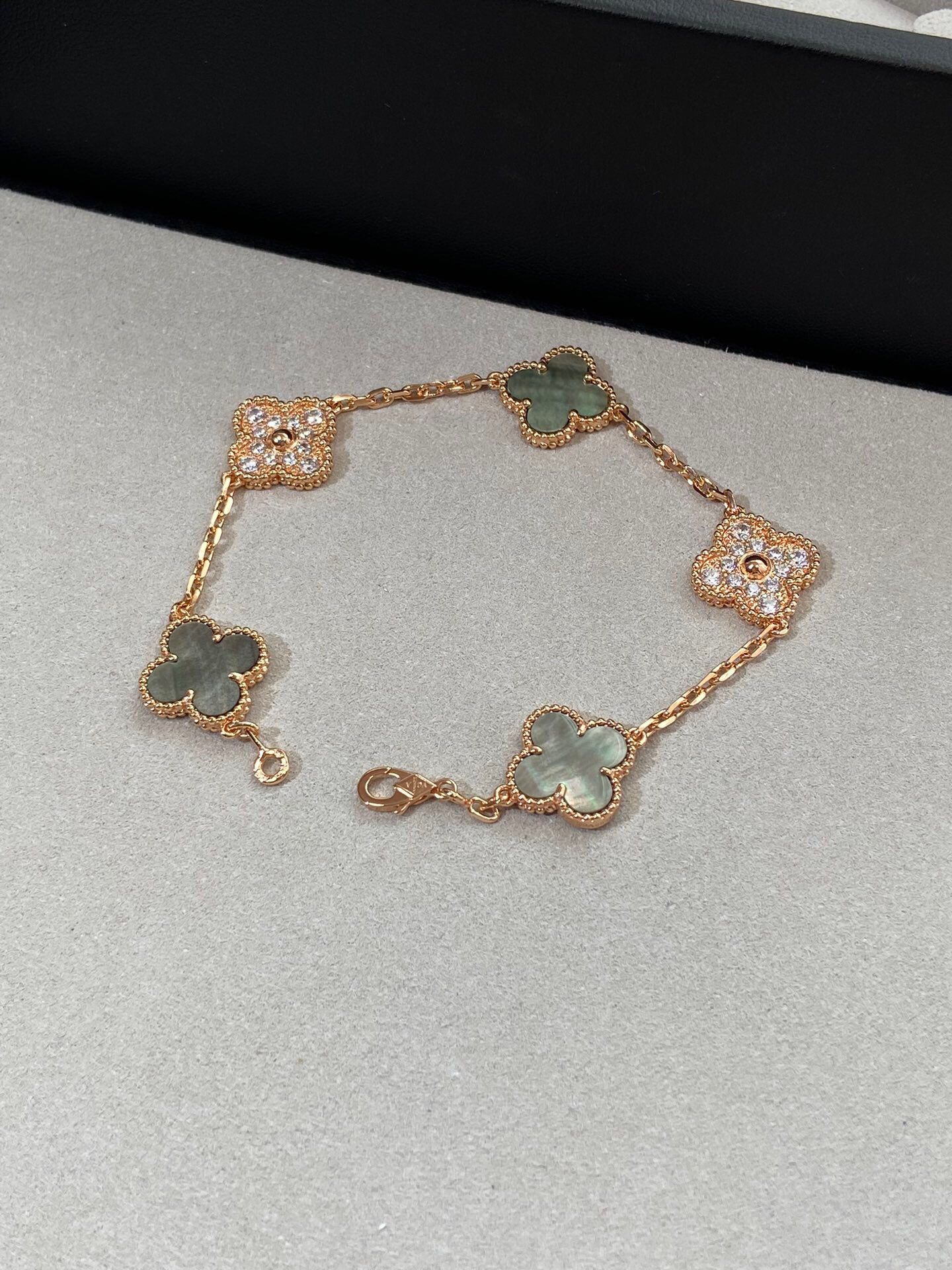 A classic bracelet for women