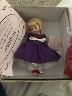 Madam Alexander collectible doll