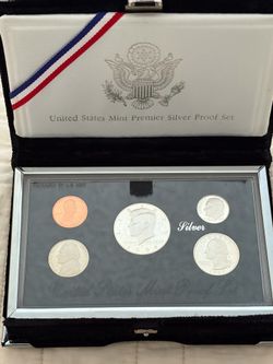 1998 United States mint premier silver set