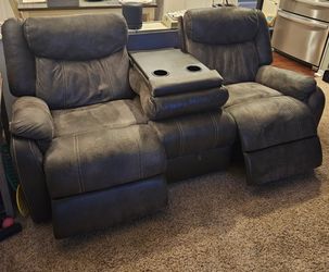 Double Recliner Loveseat with Center Console