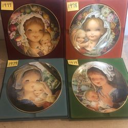 Sale   Schmid Collection 4  Vintage Decorative 101/2” Plates Made In Germany By Juan  Fernandiz