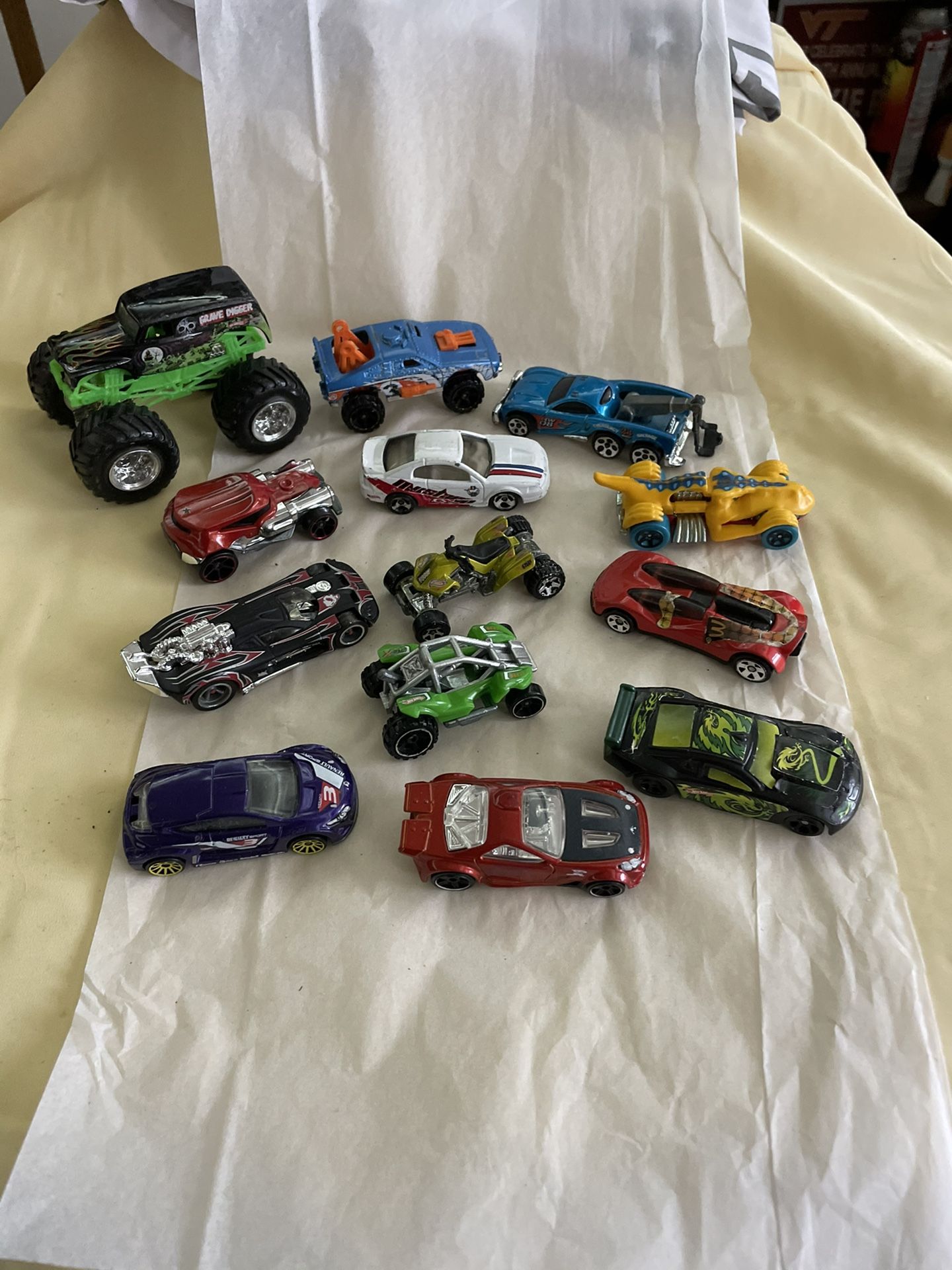 Hot Wheels Collectibles Mixed Older