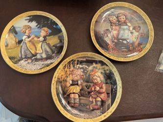 3 MI Hummel Collection Plates Sisters
