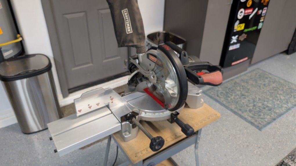 Craftsman 10in Compound Miter Saw