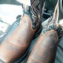 New Ariat Boots Sz. 10.5 EE