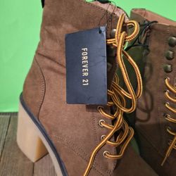 Forever 21 Boots Women's 7.5 Chunky Platform Lace Up Combat Brown Fabric Heels 3 Inch -$40.00