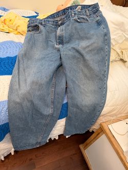 Kirkland Signature Men’s Classic Blue Jeans – 42 x 34 – 100% Cotton