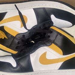 Jordan 1 Pollen Mens 8.5