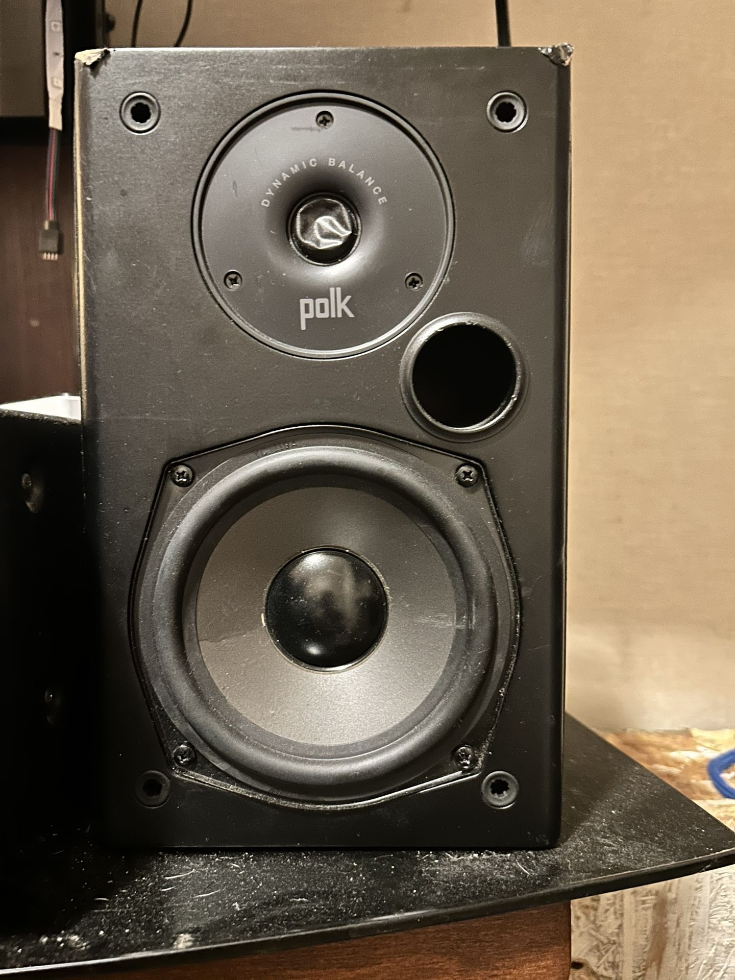 Polk Audio T15 Bookshelf Speaker’s