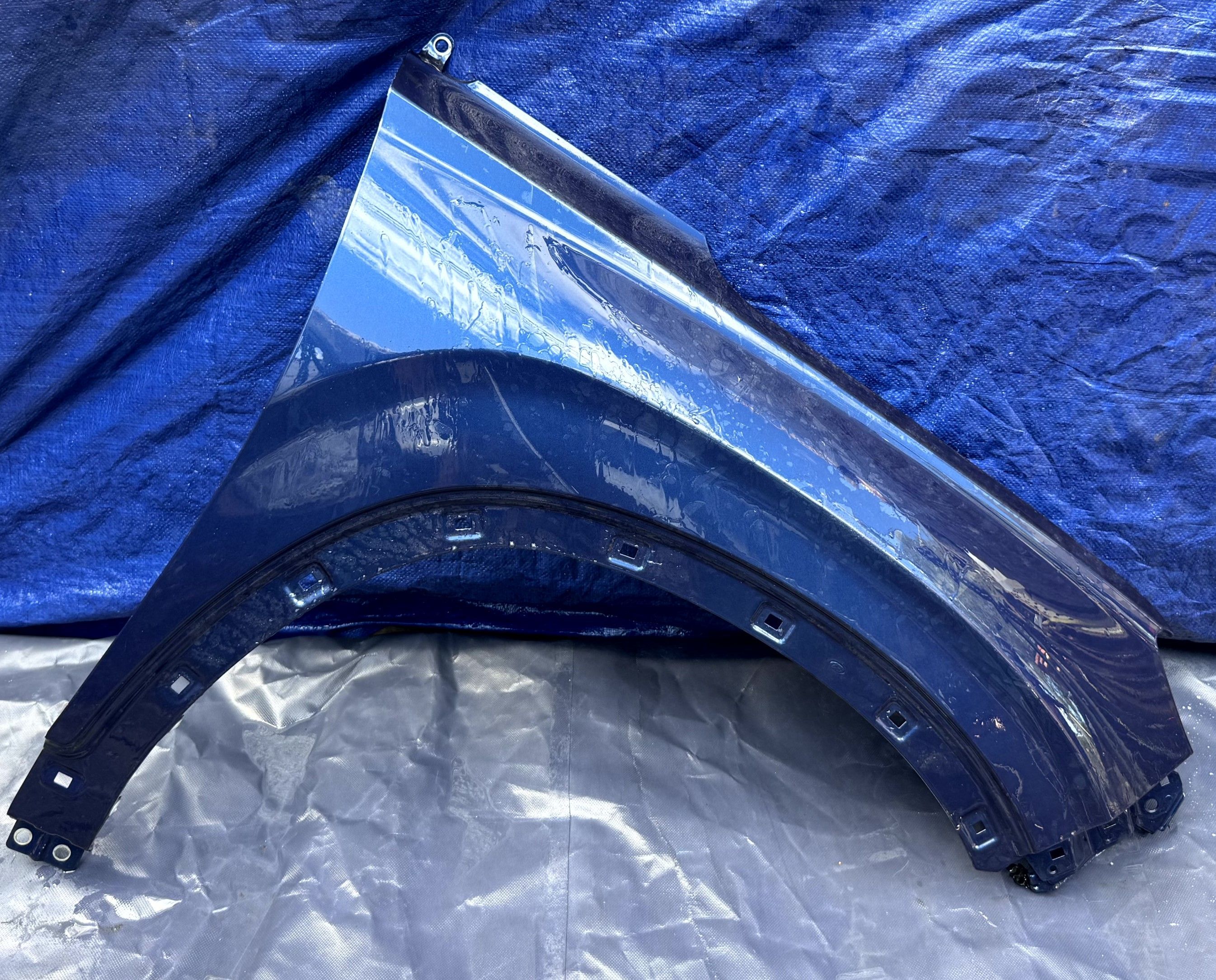 HYUNDAI SANTA FE FRONT RIGHT SIDE FENDER ASSEMBLY BLUE (ST2) 19-23