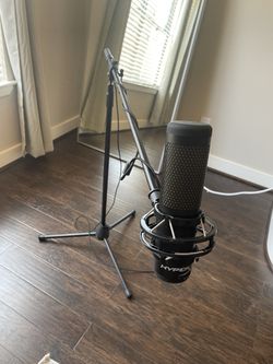 Hyper Cast Microphone And Mic stand