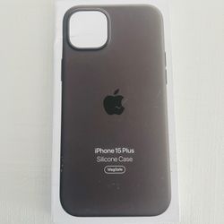 Genuine Apple iPhone 15 Plus MagSafe Silicone Case In Clay