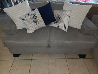 Couch, Sofas