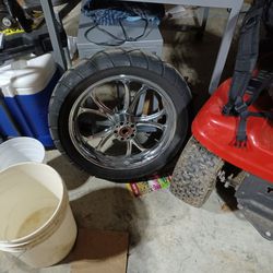 18 Inch Harley Rear Chome Wheel And new Tire 2008 And Older Models 