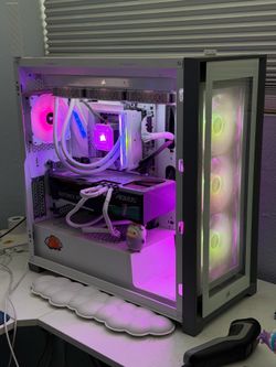 High-end Gaming PC set up