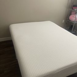 Brand New Queen Mattress - Medium Firm