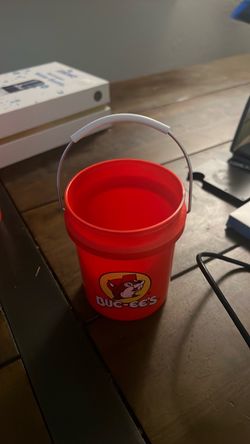 Buc-ee's Red Plastic Bucket with Handle